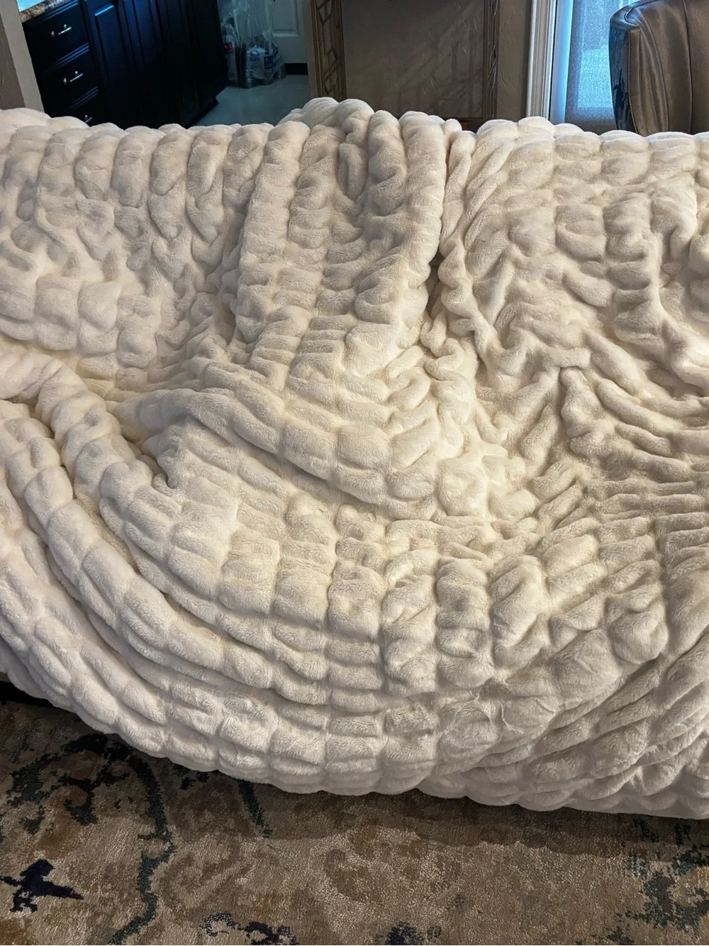 Ivory Ruched Faux Fur 3 Piece Bed Comforter Set Queen 2 Shams